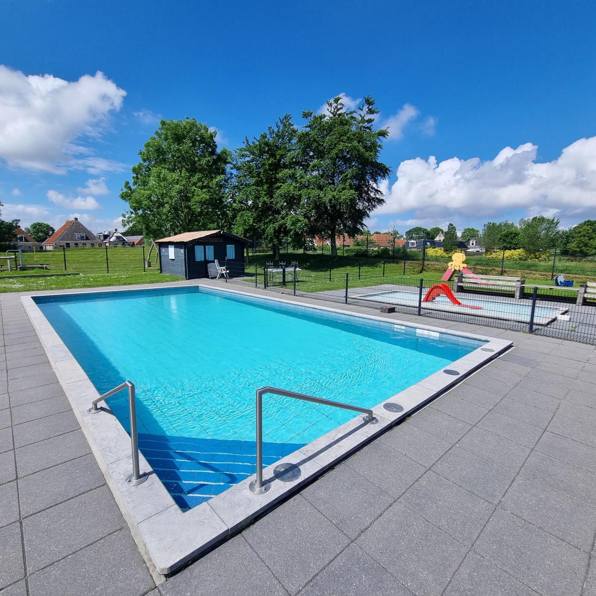 Luxus Familienvilla Mit Jacuzzi & Sauna Tzummarum Bagian luar foto