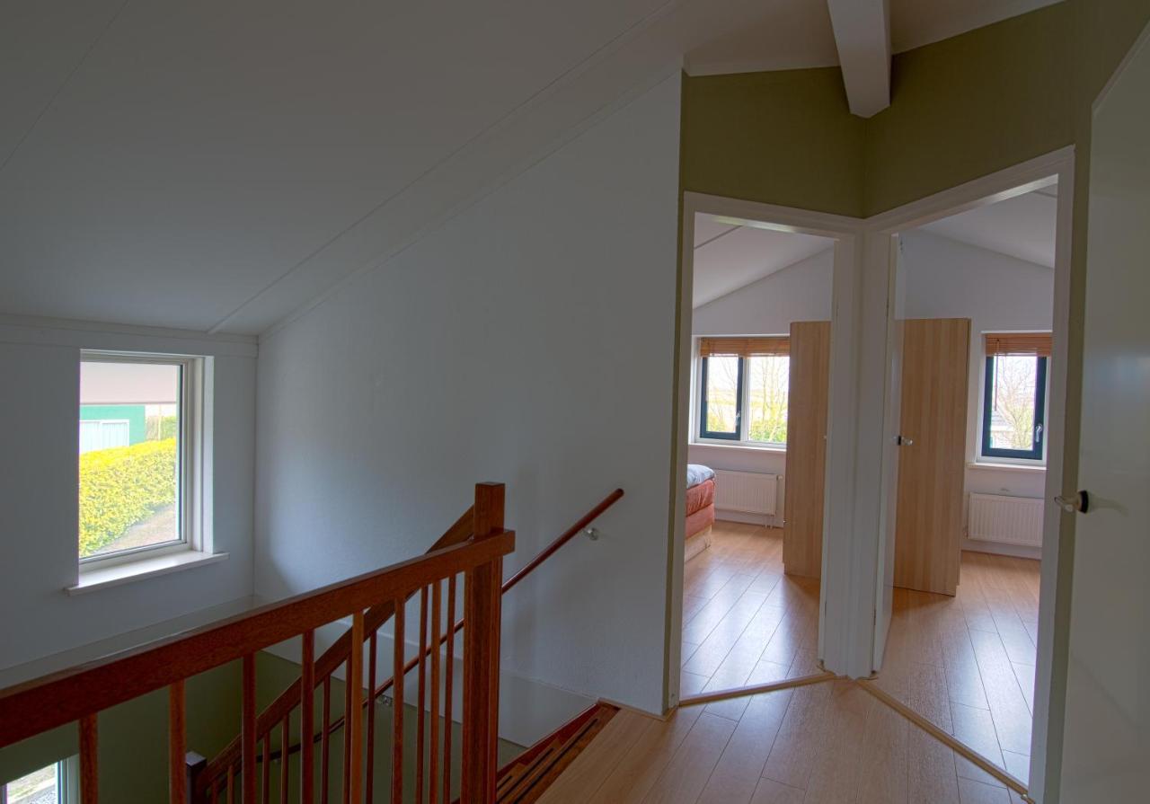 Luxus Familienvilla Mit Jacuzzi & Sauna Tzummarum Bagian luar foto