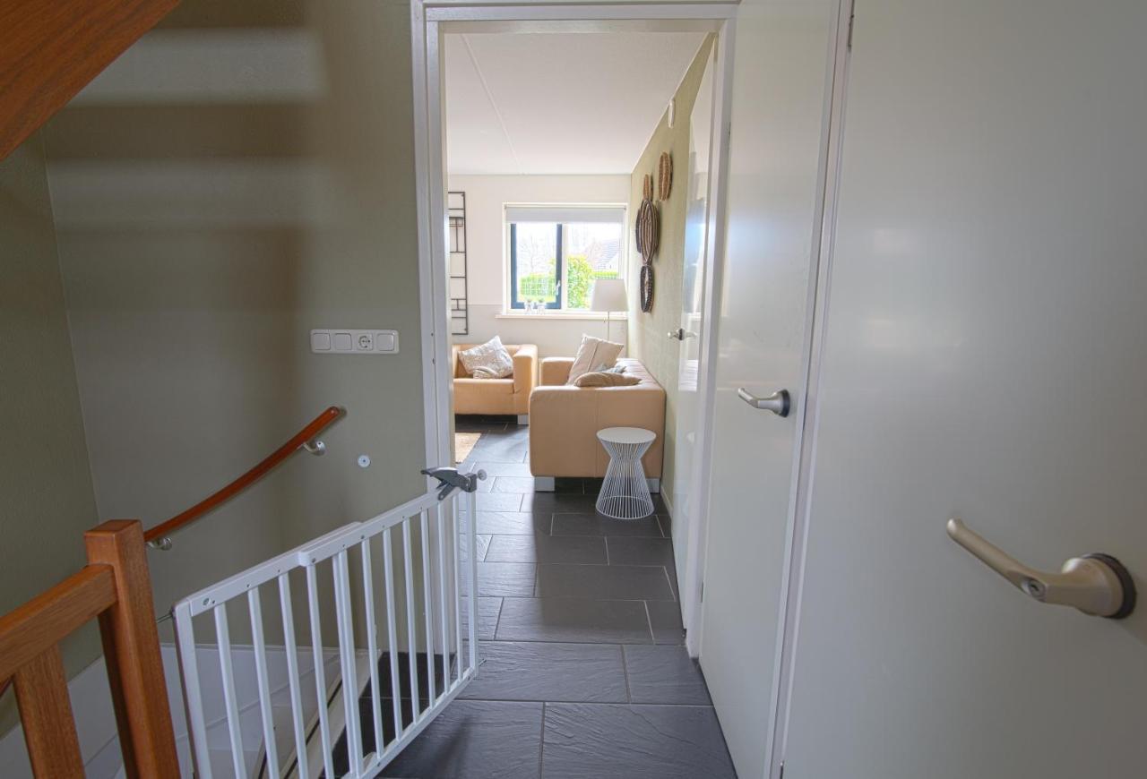 Luxus Familienvilla Mit Jacuzzi & Sauna Tzummarum Bagian luar foto