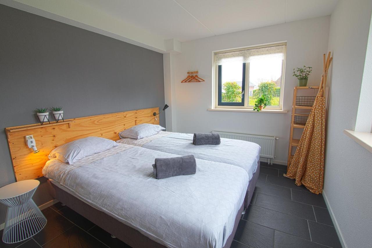 Luxus Familienvilla Mit Jacuzzi & Sauna Tzummarum Bagian luar foto